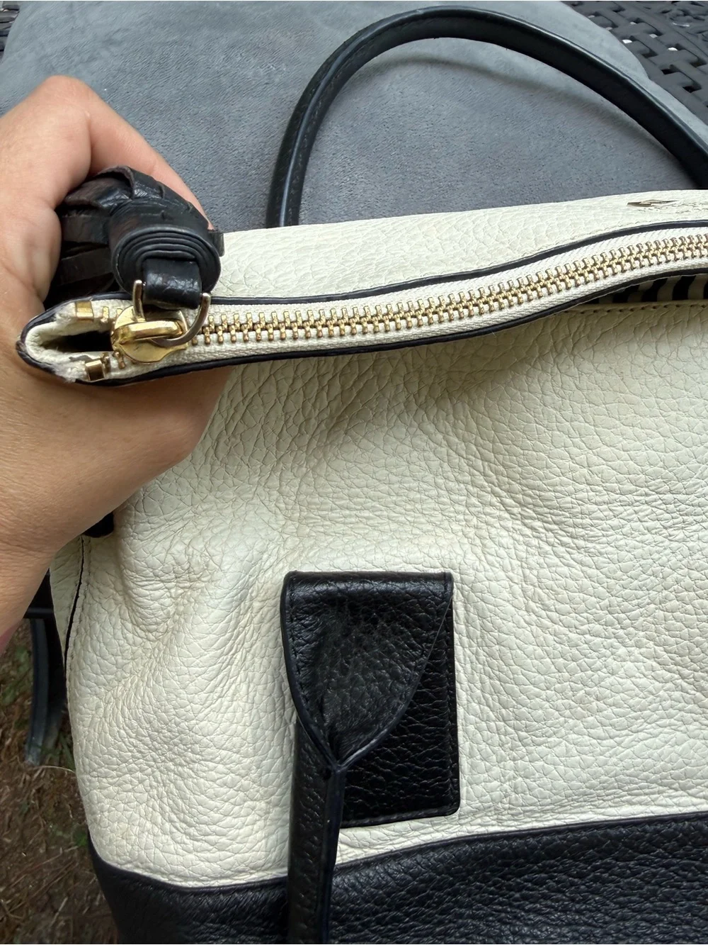 kate spade Black and Cream Two-Tone Leather Shoulder Bag